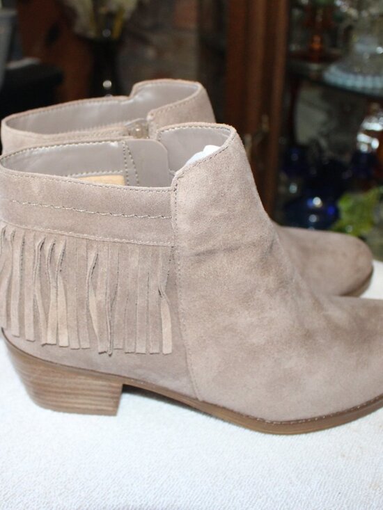 Naturalizer Shoes - NWOT  Naturalizer ankle leather fringe boot women's 9 1/2 ww